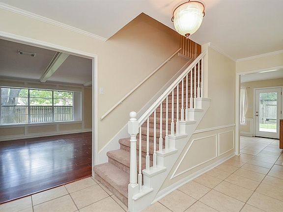 4th image of 306 Bauxhall Ct