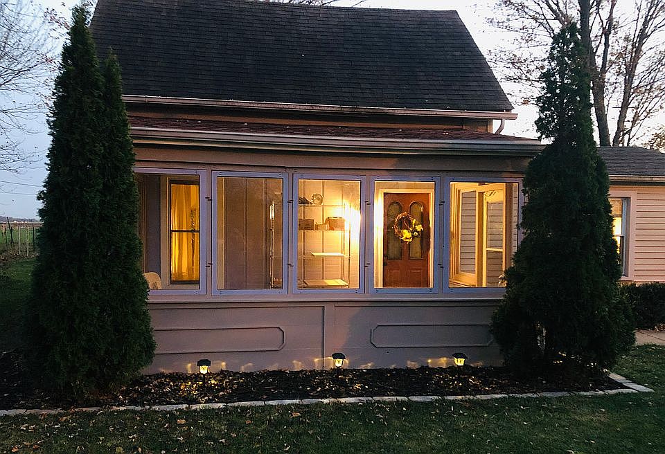 1st image of 115 Mary St
