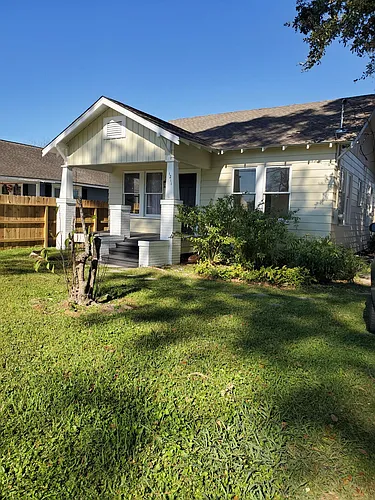 1211 King St Photo 1