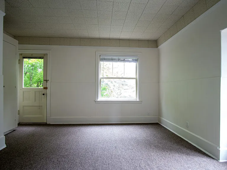 2268 NW Johnson St #6 — Photo 4