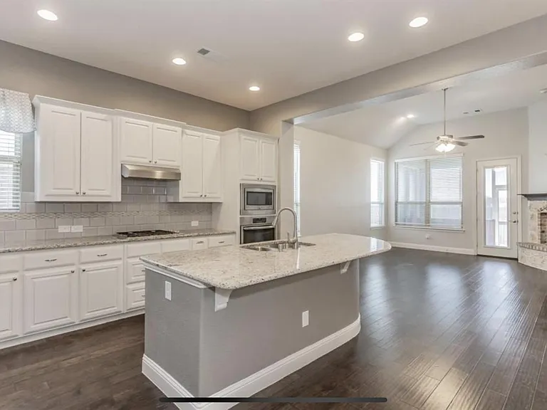 2312 Independence Dr — Photo 12