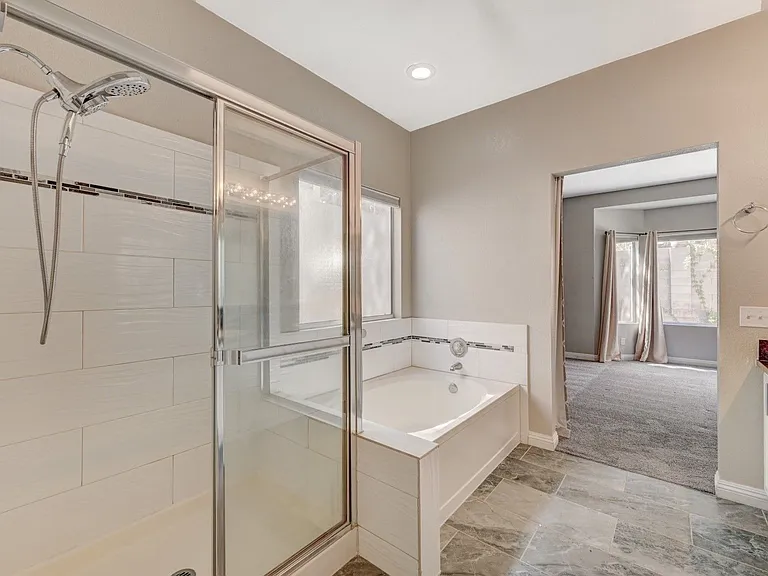 9421 Valley Hills Ave — Photo 34