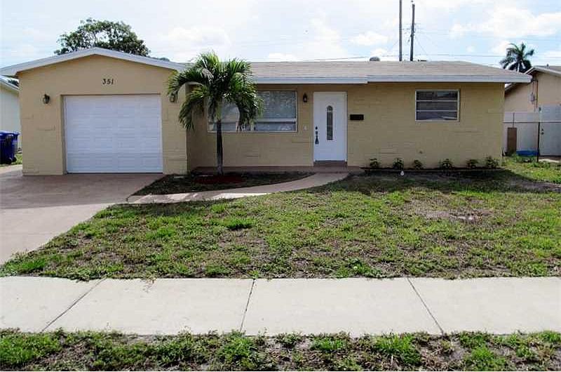 2nd image of 351 NW 72nd Way