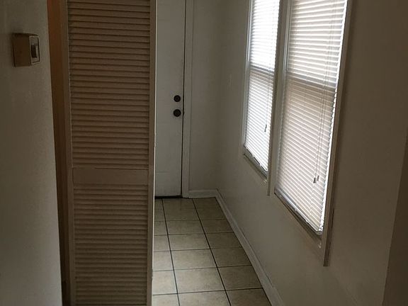 3rd image of 6347 S Saint Lawrence Ave