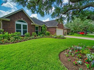 3610 E Peach Hollow Cir, Pearland, TX 77584