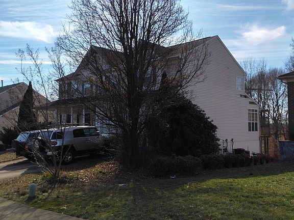2nd image of 2991 Medford Dr
