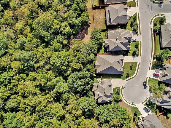 4th image of 2909 Silver Fountain Dr