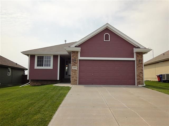 1st image of 2607 Aberdeen Dr