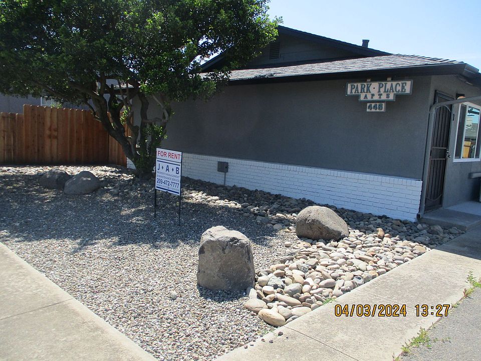 2nd image of 446 Church Ave APT 5