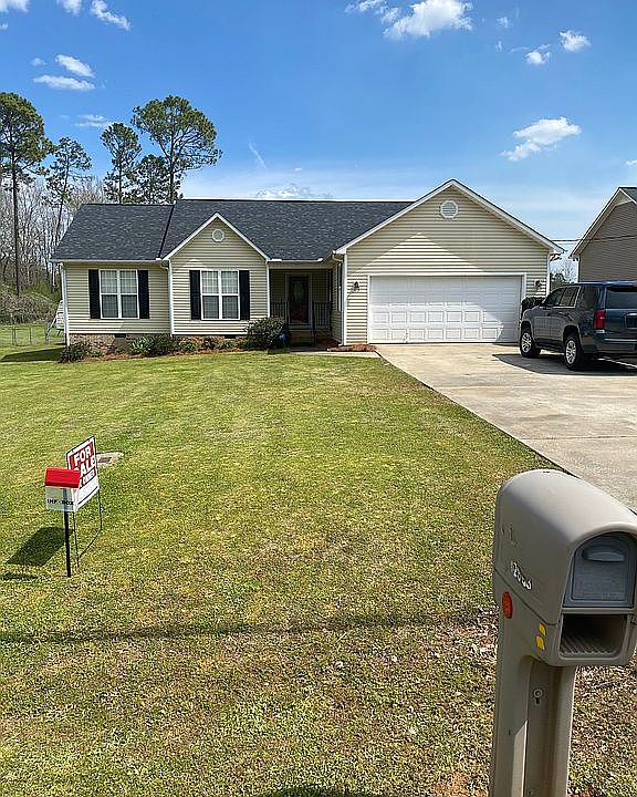 3bed /2 bath 2 car garage 
