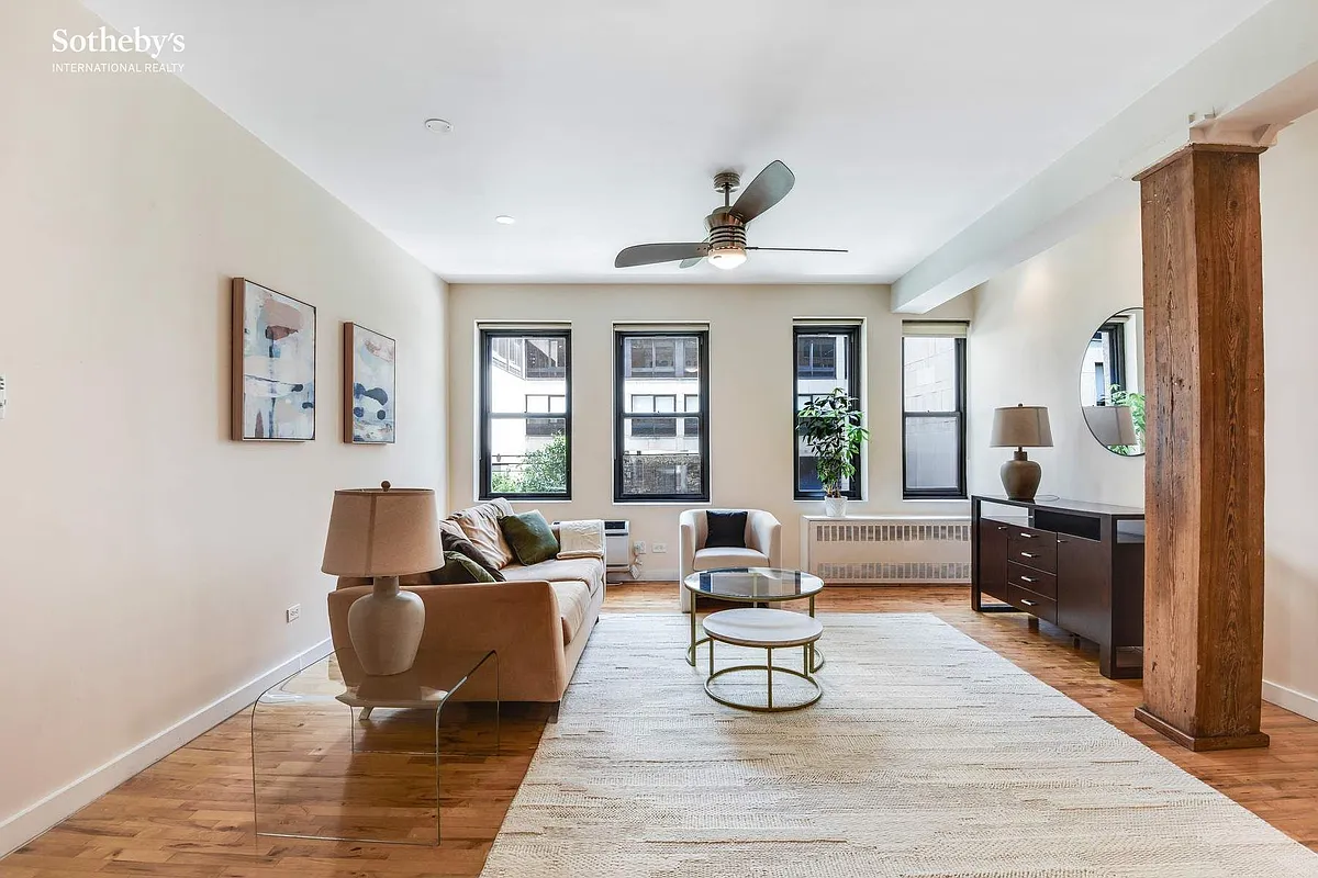 250 West 27th St Unit 3F  