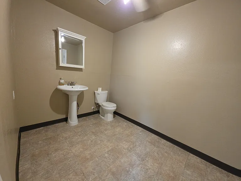805 Walnut St #A — Photo 10