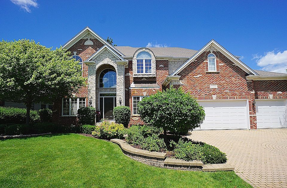 1st image of 2211 Glouceston Ln