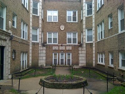 Courtyard to laundry facilities
