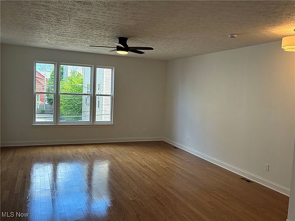 3rd image of 5508 Courtland Ct #E