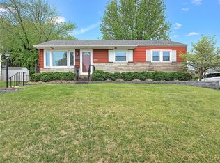 9928 Solar Ln, Saint Louis, MO
