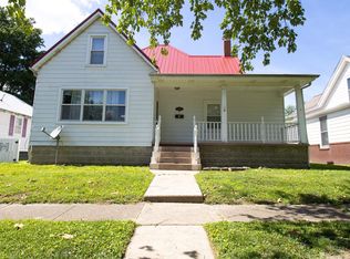 426 W 2nd St, Mount Carmel, IL 62863