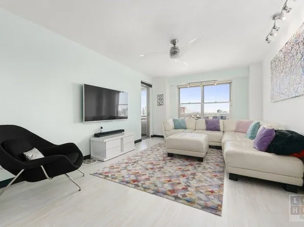 455 Fdr Dr image 1 of 7