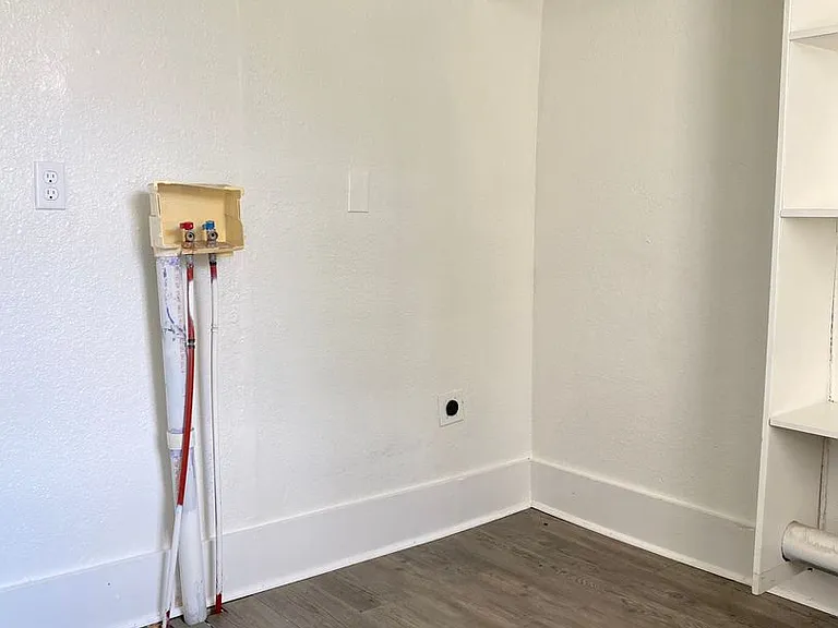 328 N Philadelphia Ave — Photo 13