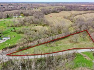 8604 Lageman Rd, Godfrey, IL 62035