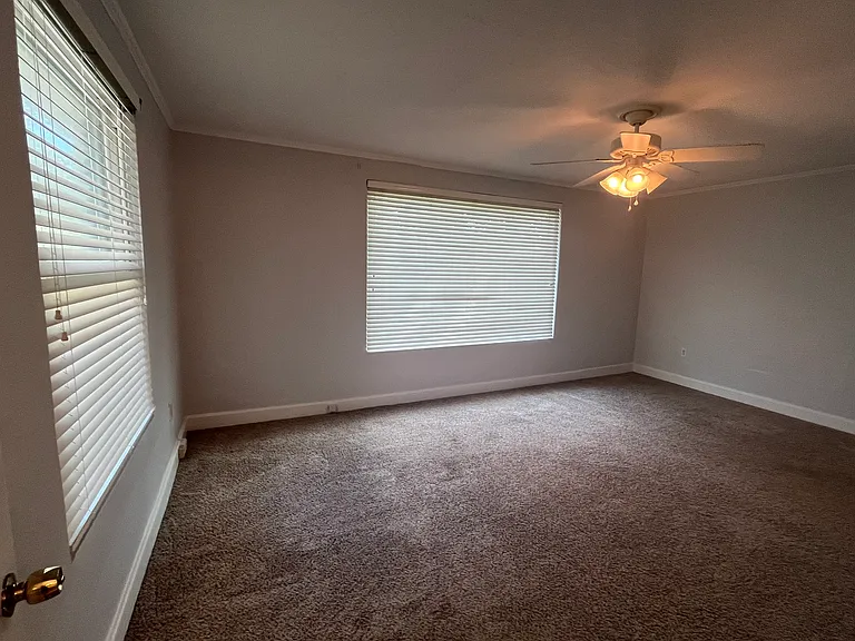 4458 Tupello St — Photo 11