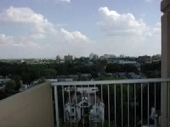 2401 Pennsylvania Ave APT 1104, Wilmington, DE 19806