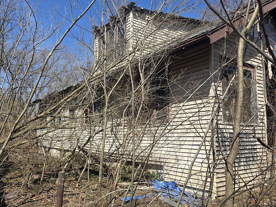 2nd image of 4516 Connecticut St