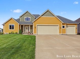 2213 N Bristol St, Holland, MI 49424