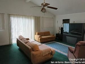 5th image of 7819 Pinebrook Dr