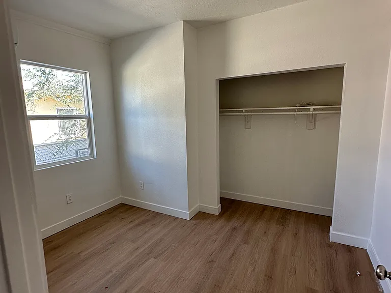 1222 W Shorb St #1 — Photo 7