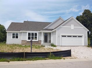 W354N5353 Coastal Ave, Town Of Oconomowoc, WI 53066