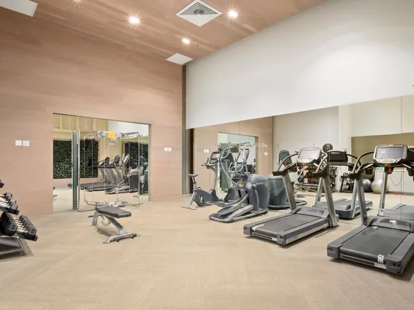 5 Franklin Place image 13 of 16