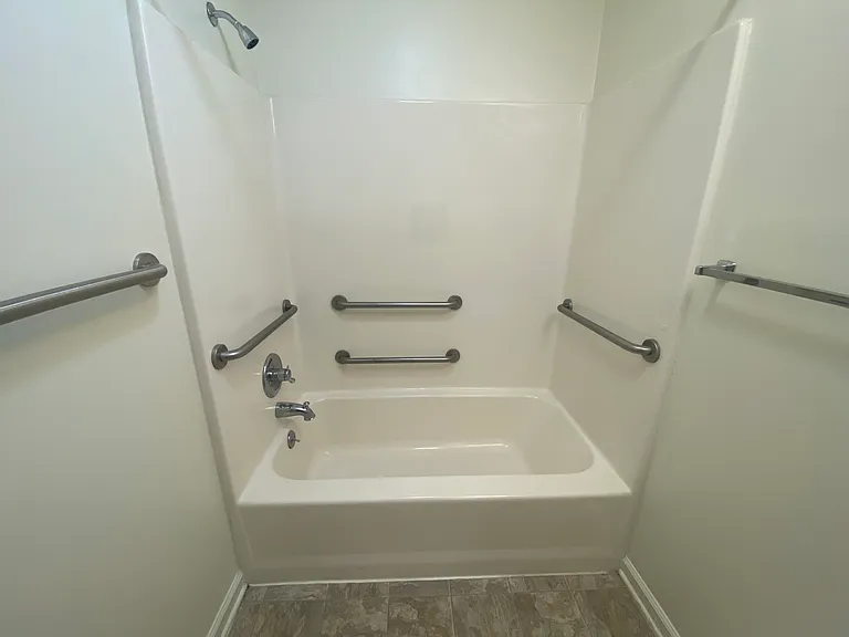 Princeton Circle West Apartments — Photo 65