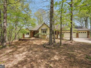 33 Fawn Lake Trl, White, GA 30184
