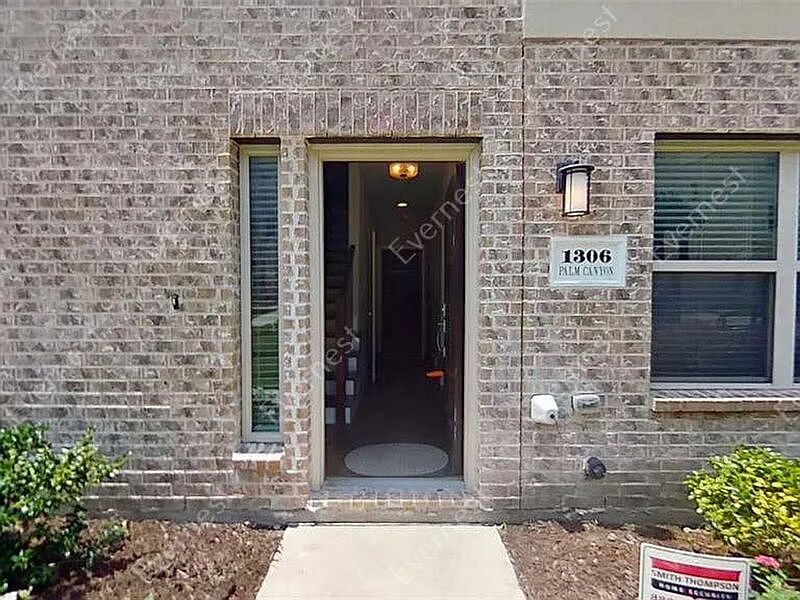 1st image of 1306 Palm Canyon Dr