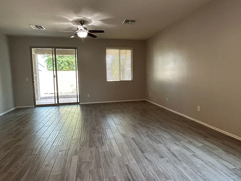 3030 E Quartz St — Photo 7