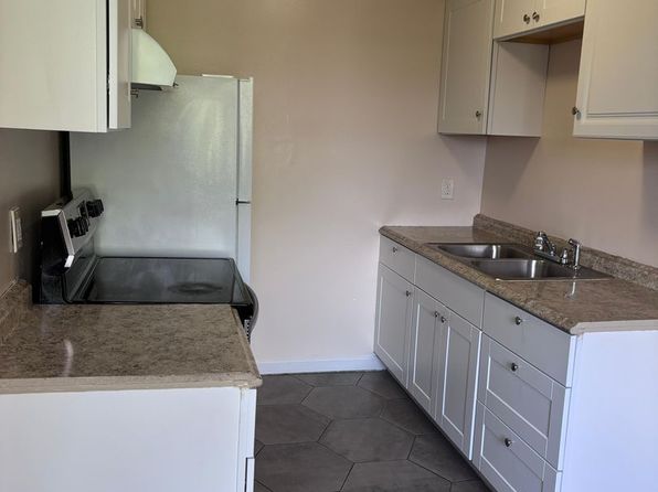1835 Robin Ln APT 11