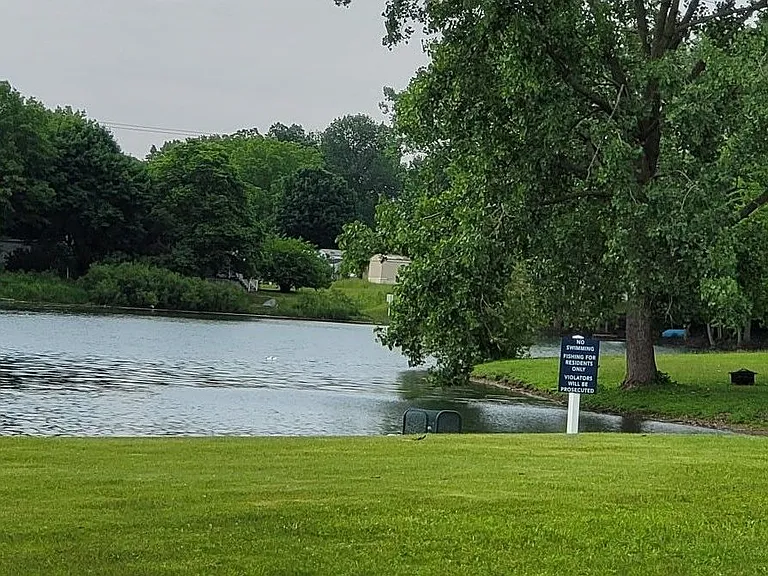 Village Green (IN) — Photo 13