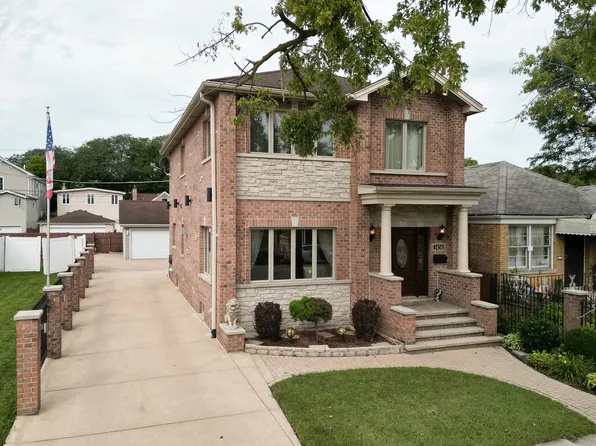 3456 N Pioneer Ave, Chicago, IL 60634