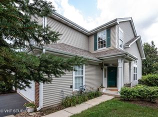 570 Springwood Ct, Dundee, IL 60118