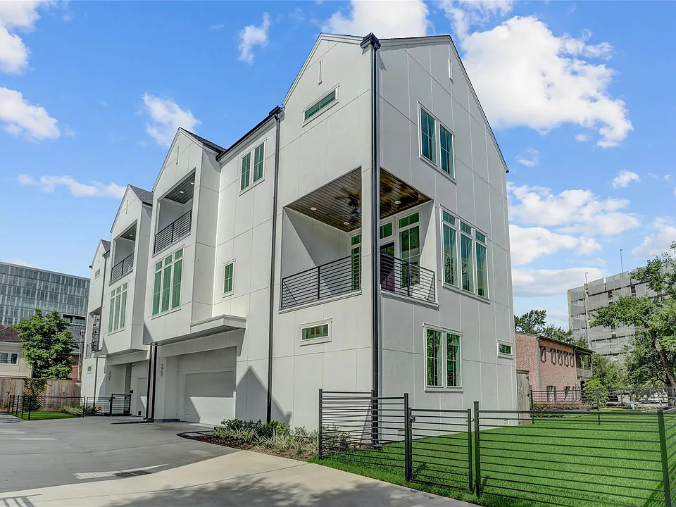 1907 Lauderdale St