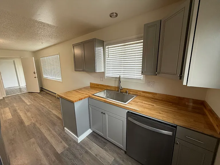 724 Tucker St #1 — Photo 3