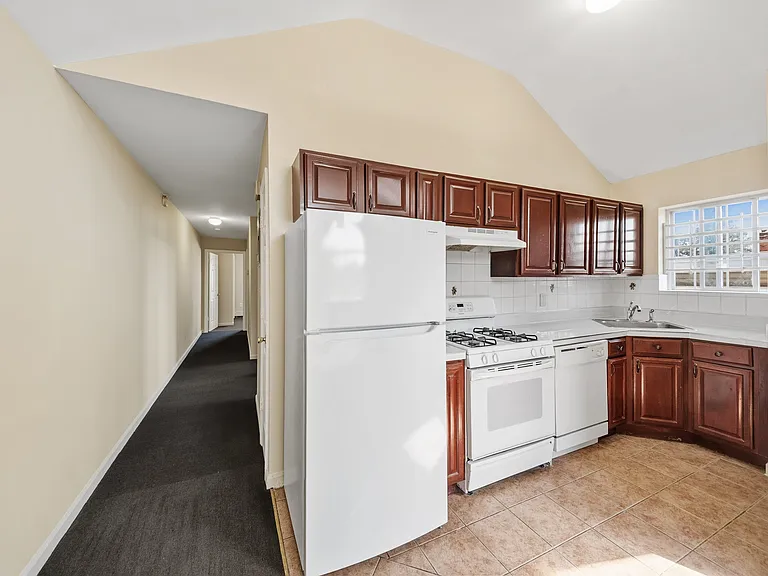 2948 Wickham Ave #2 — Photo 7