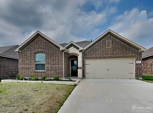 2117 Strongbark Dr, Royse City, TX 75189