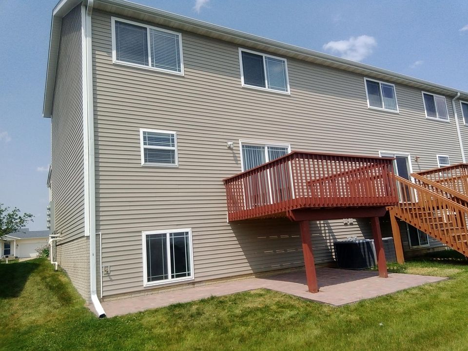 Backyard / Deck