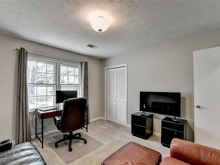 1132 Owen Cir — Photo 20