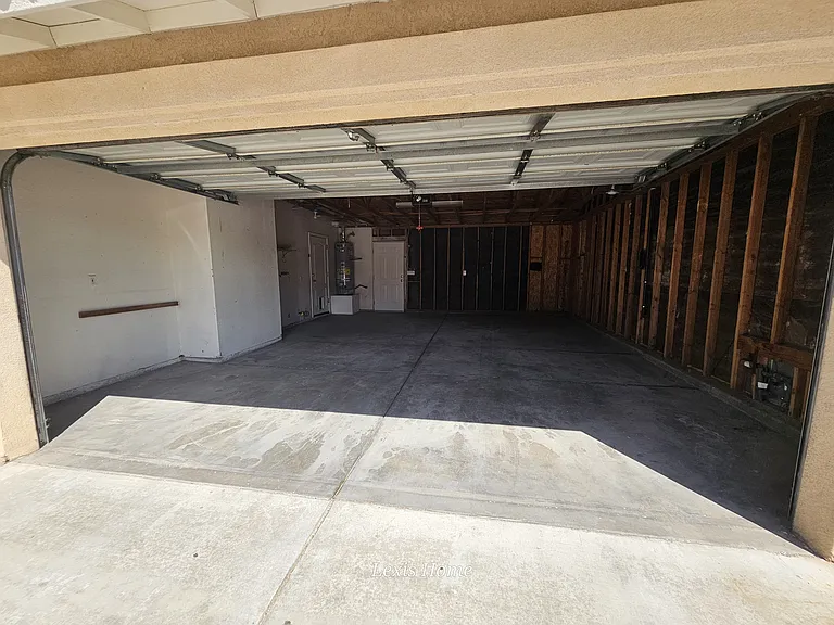 8221 E Ave — Photo 12