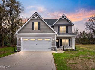 95 Crescent Dr, Princeton, NC 27569