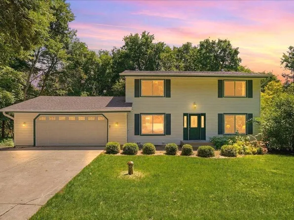 9331 Cedar Forest Rd, Eden Prairie, MN 55347