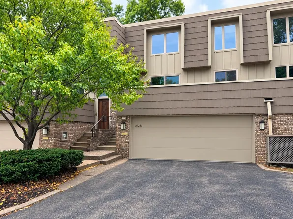 10251 Berkshire Rd, Bloomington, MN 55437